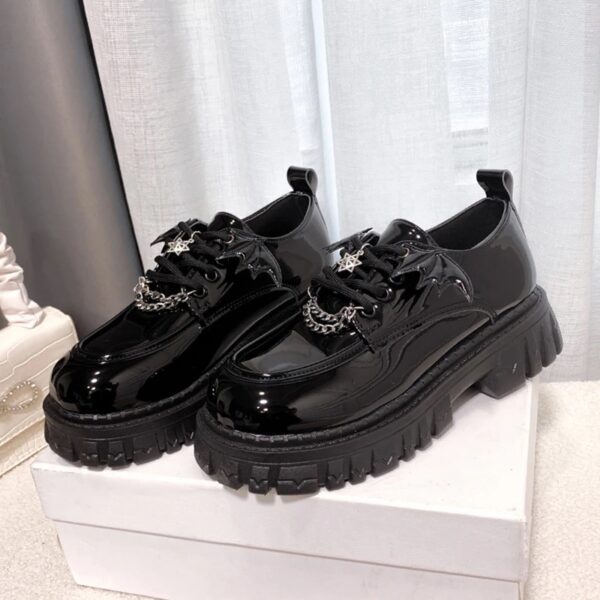 Sapato Oxford Vamp com Asas Morcego - Image 6