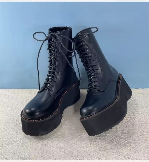 Bota Coturno Atlanta Couro Plataforma