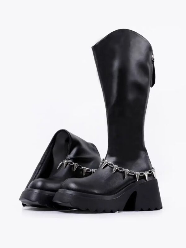 Bota Júlia Spikes Preta Plataforma - Image 3
