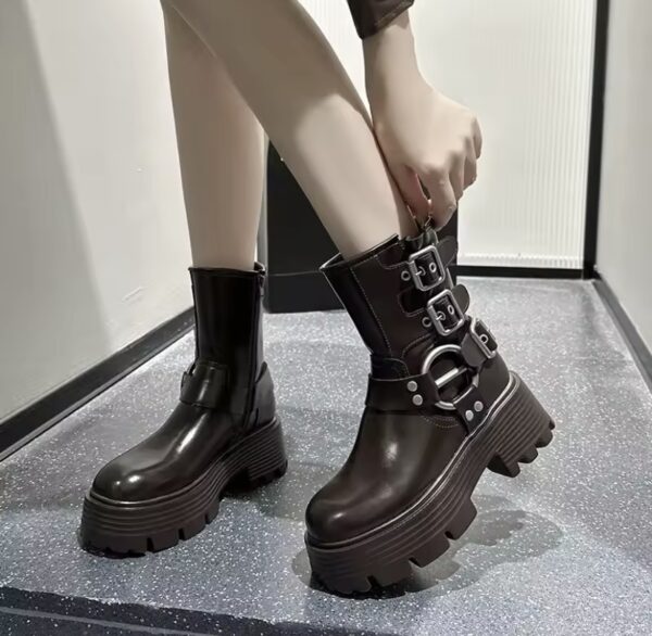 Bota Mayhem Cano Curto Couro - Image 9