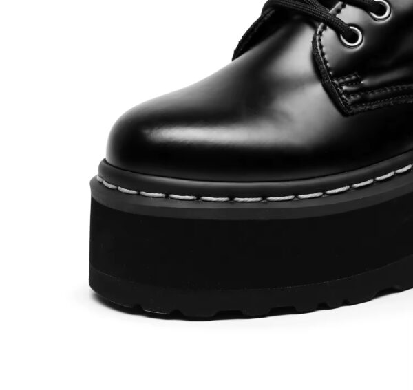 Bota Coturno Plataforma Couro Gaga - Image 10